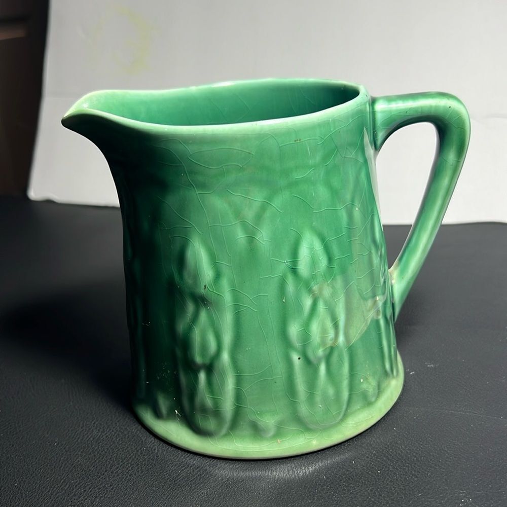 Vintage McCoy Hull Pottery Green Asparagus Pitcher. KK300